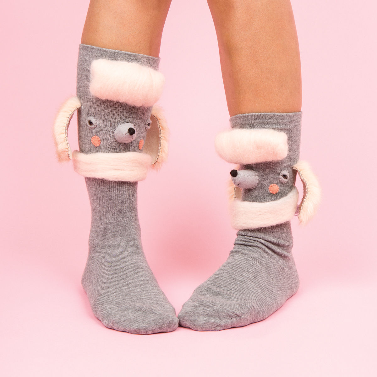 FrankieMag must-have socks poodle http://weirdatheart.com/absolutely-must-have-socks/