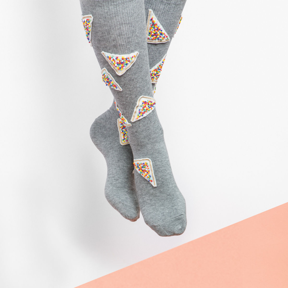 FrankieMag must-have socks triangles http://weirdatheart.com/absolutely-must-have-socks/